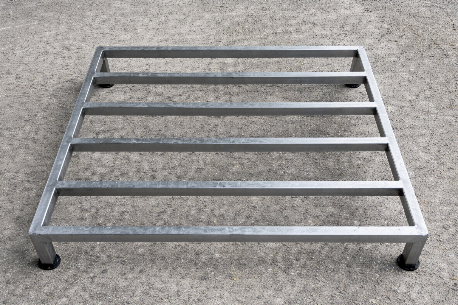 Estrados Metálicos / Estrado de Metal